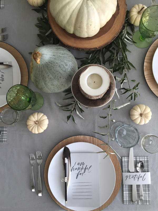 Thanksgiving table 2015-8