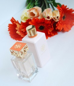 Tory Burch Fragrance | Sugar Plum Sisters